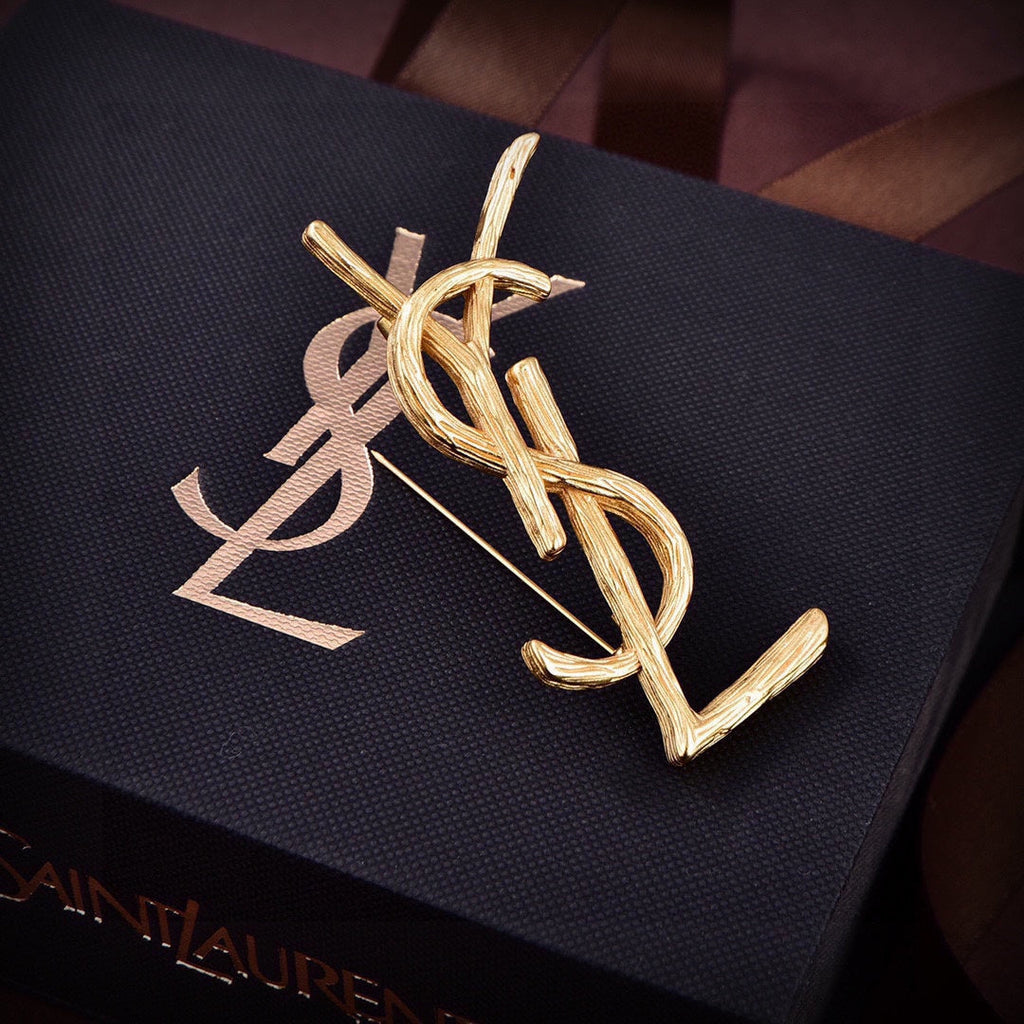 18K Saint Vintage Brooch